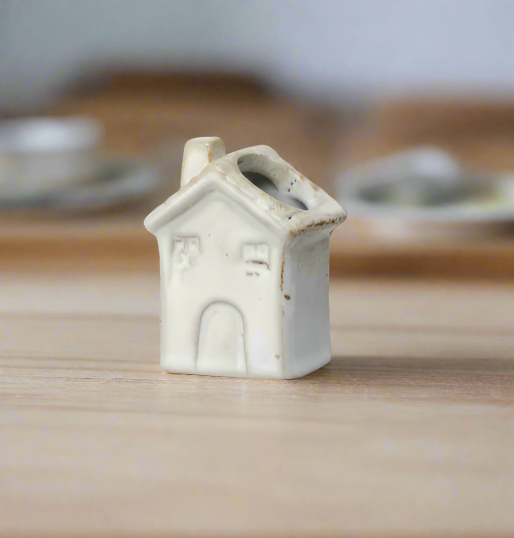 Tiny Dwell Toothpick Holder