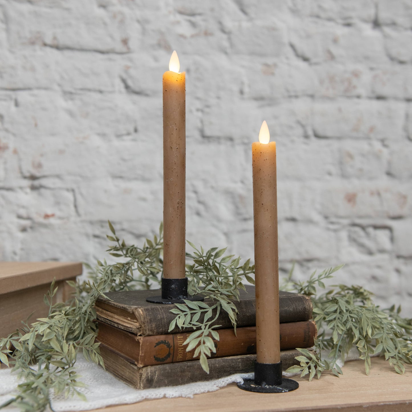 BEIGE TAPER CANDLE SET