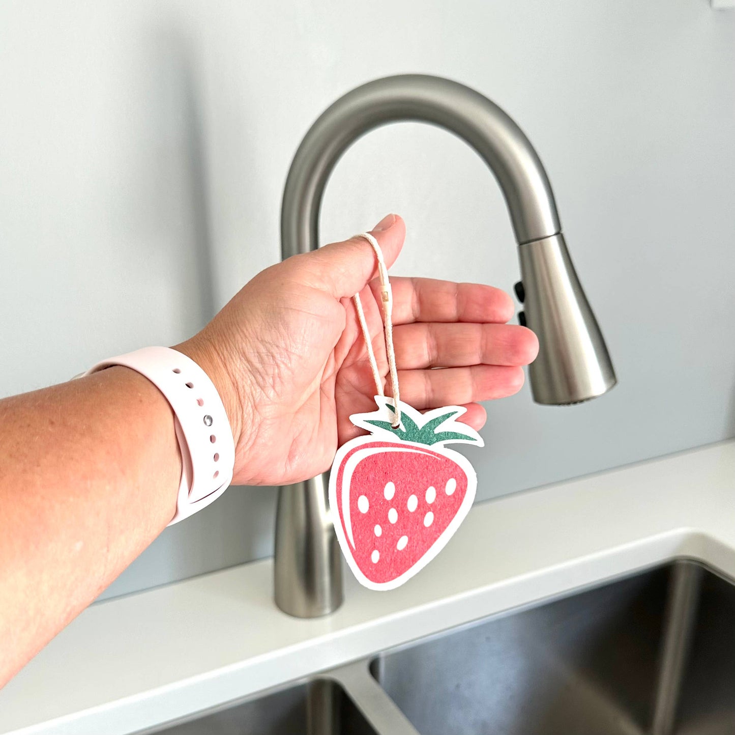 Pop Up Dish Bath Sponge Strawberry