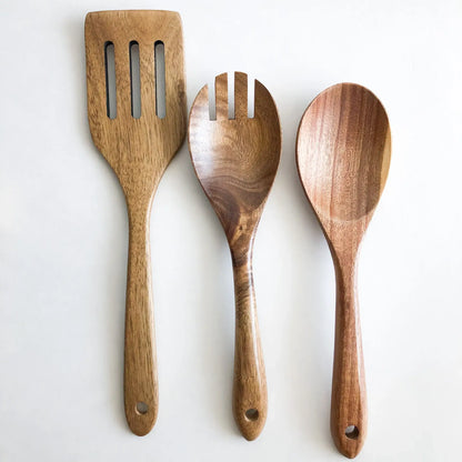 Wooden utensil set