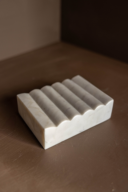 Mina Scalloped Marble Soap Dish