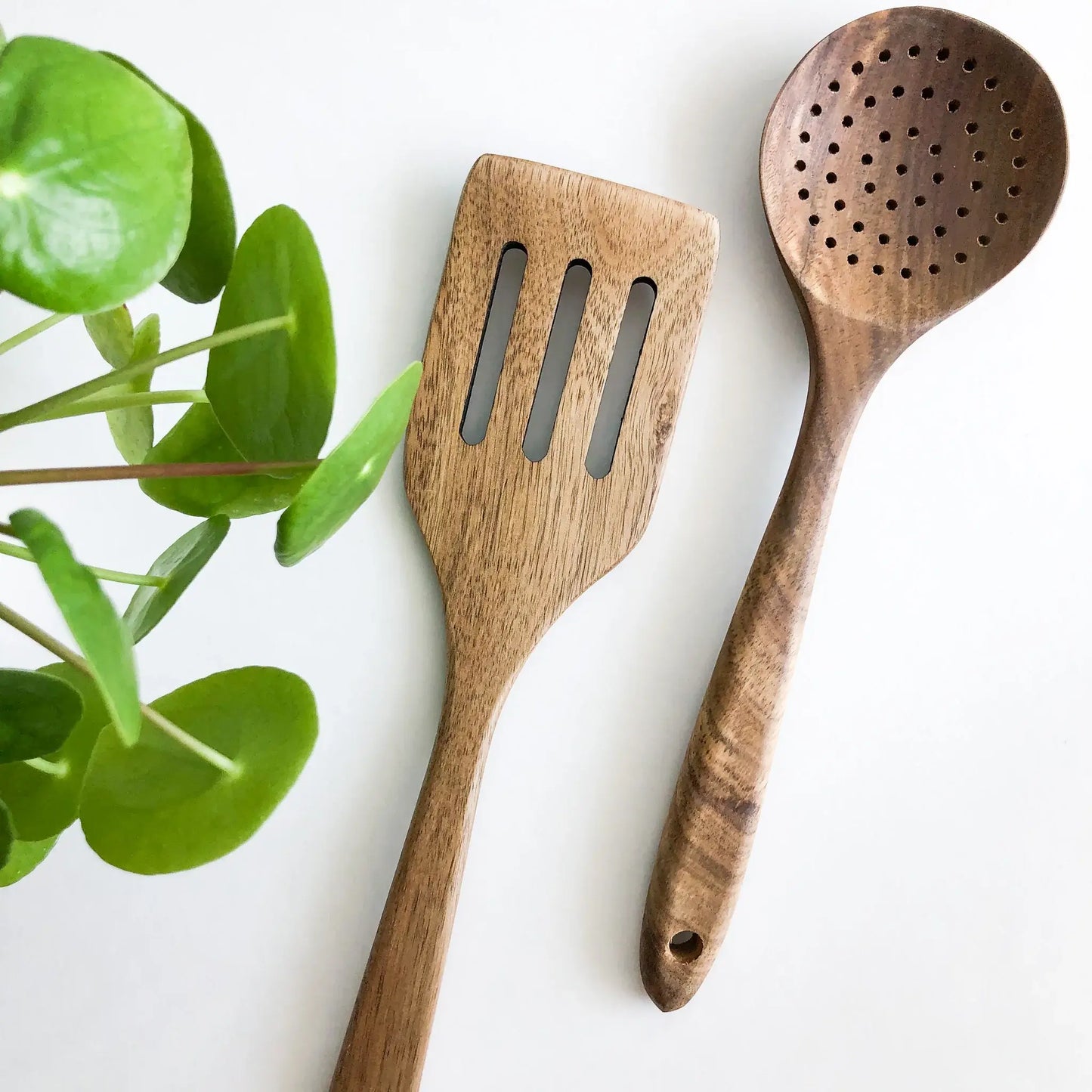 Wooden utensil set