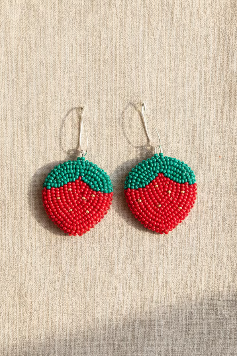 Strawberry Beaded Earrings, Creehearts Designs