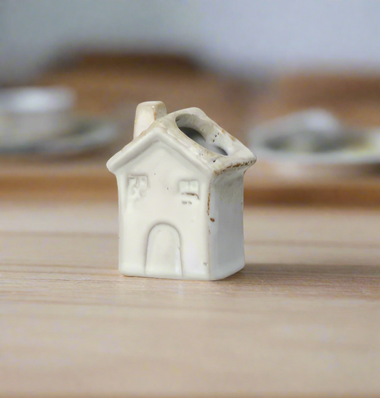 Tiny Dwell Toothpick Holder
