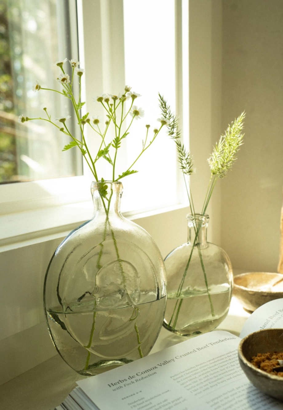 Flask Vase- 2 Styles