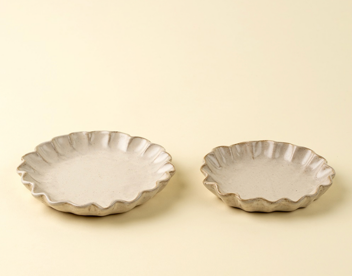 The Petal Dish Medium